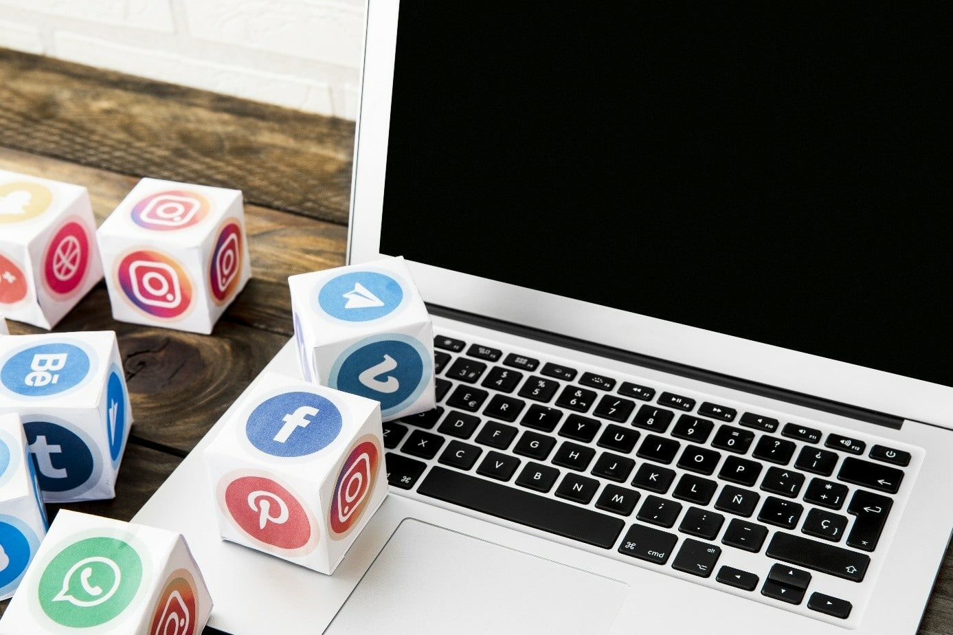 avantages et inconvénients des médias sociaux pour les entreprises
